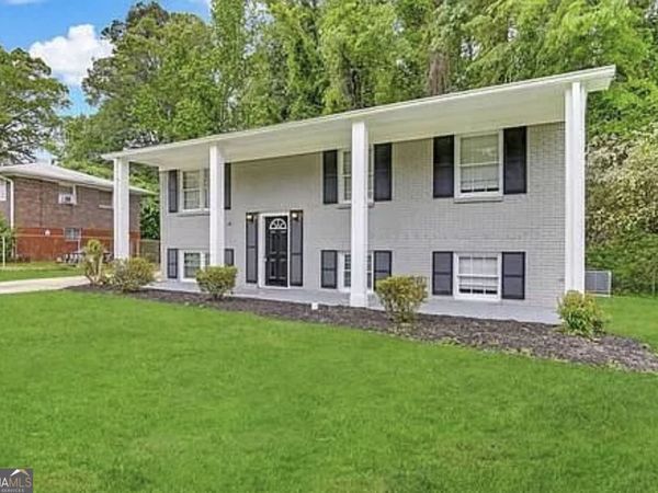 2782 Ocean Valley Drive, Atlanta, GA 30349