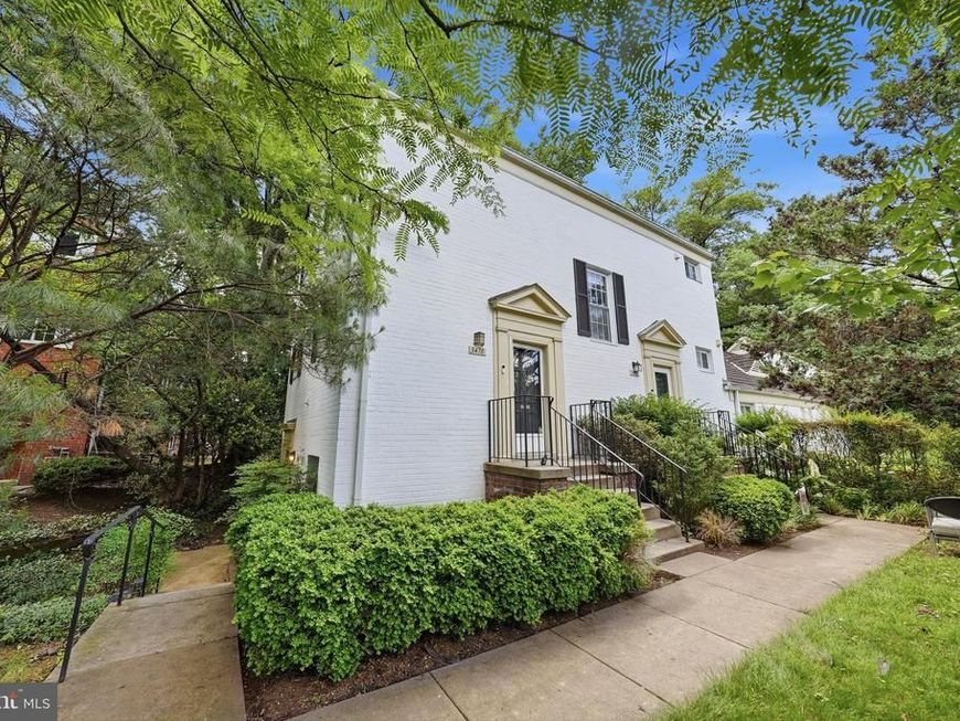 3478 Martha Custis Drive, Alexandria, VA 22302 Main Photo