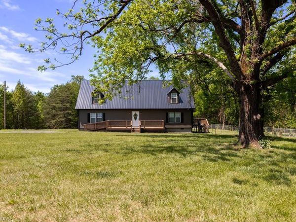 258 Buttercup Road , Eden, NC 27288