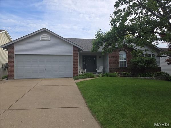 434 Lantana Lane , St Peters, MO 63376
