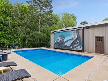2900 Skyline Drive, Eagan, MN 55121