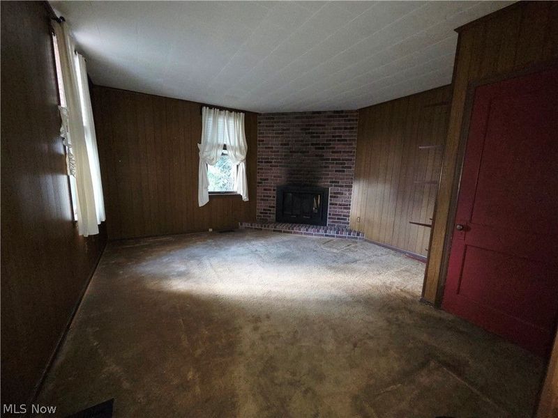 37 N 4th Street, Martins Ferry, OH 43935 Photo 4
