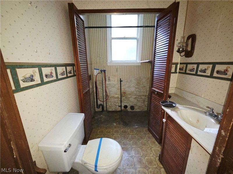 37 N 4th Street, Martins Ferry, OH 43935 Photo 6
