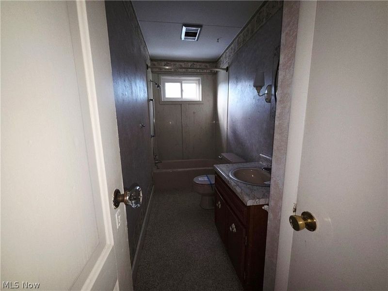 37 N 4th Street, Martins Ferry, OH 43935 Photo 7