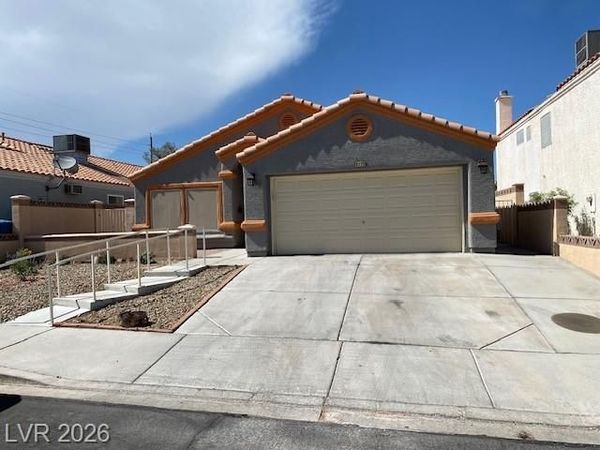 8220 James Grayson Drive , Las Vegas, NV 89145