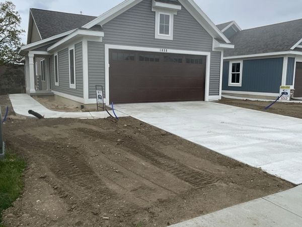 1038 Bellview Meadow Drive SW, Unit 70, Byron Center, MI 49315