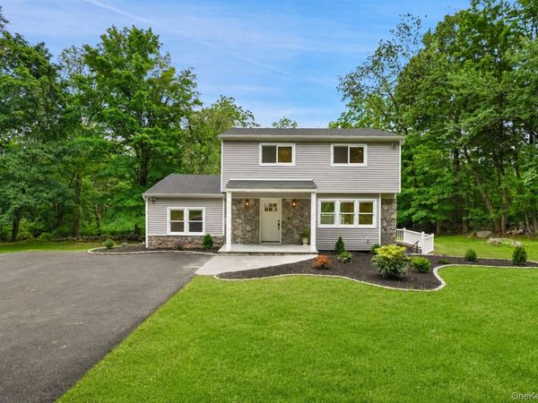 276 Agor Lane, Mahopac, NY 10541