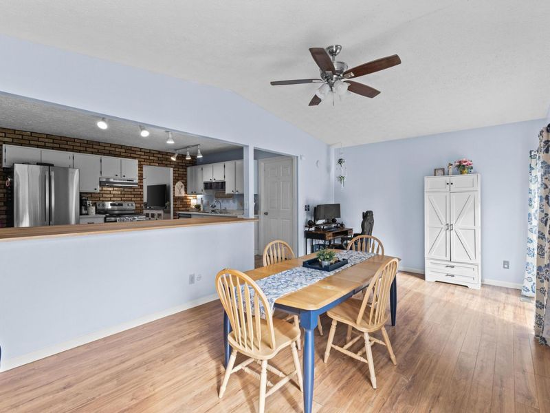 3784 Hendron Road, Groveport, OH 43125 Photo 13