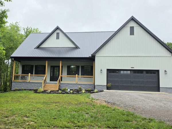 698 Dearman St, Smithville, TN 37166