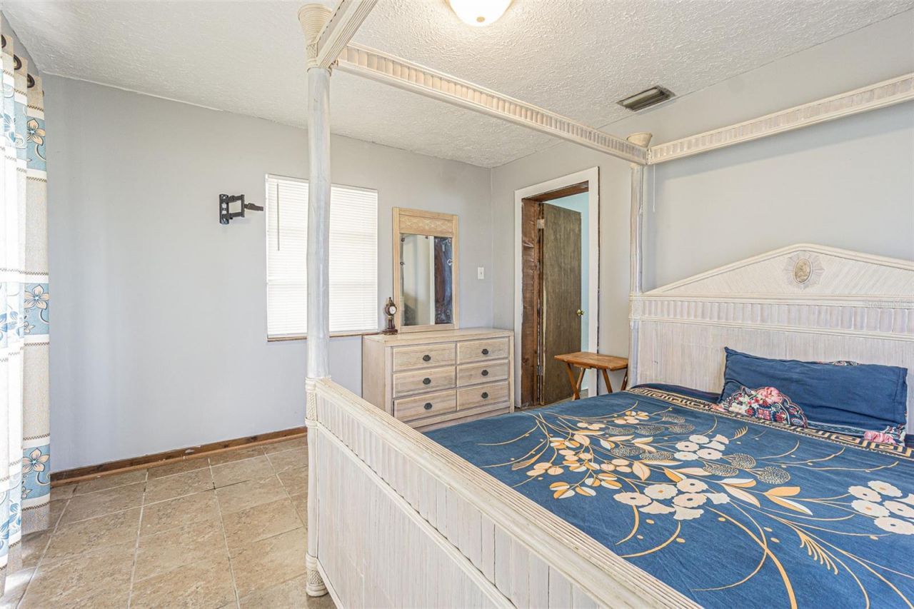 1627 28th Street N, Saint Petersburg, FL 33713 Photo