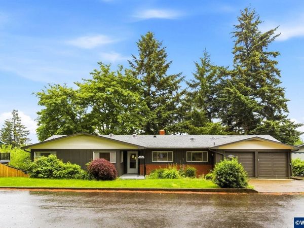 368 Stoneway Dr NW, Salem, OR 97304