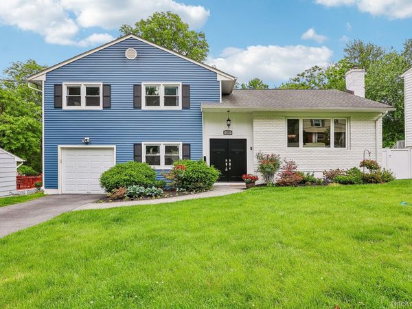 30 Rutledge Road, Scarsdale, NY 10583