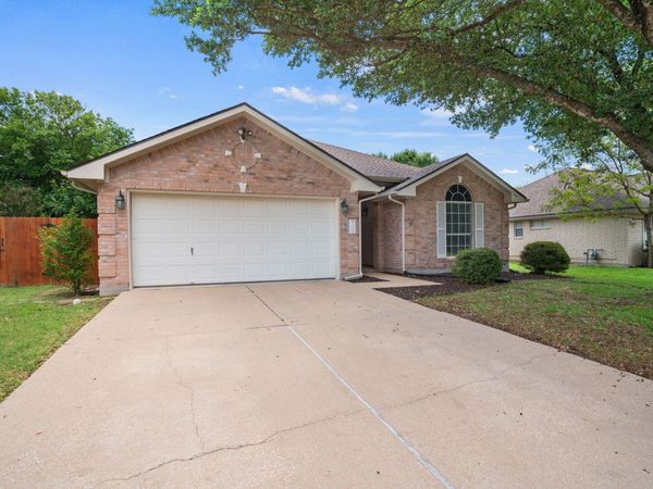 1106 Woodview DR, Leander, TX 78641