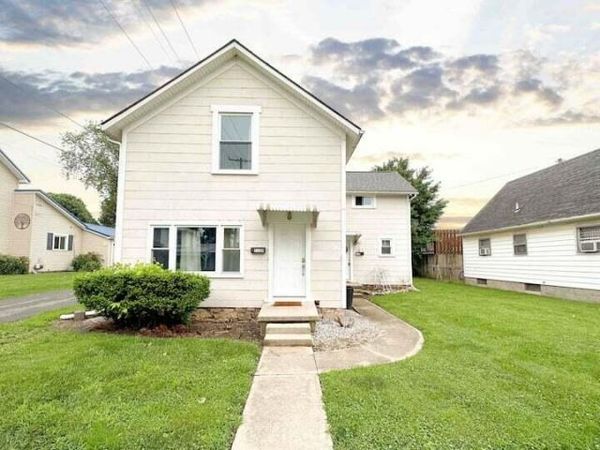 112 W Carter Avenue, Bellefontaine, OH 43311