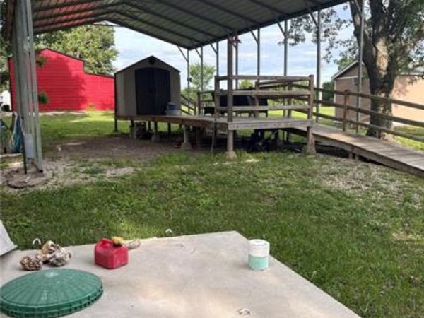 26 Deerfield Drive, Linn Valley, KS 66040