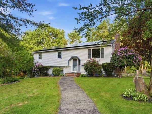 24 Lawton St, Haverhill, MA 01830