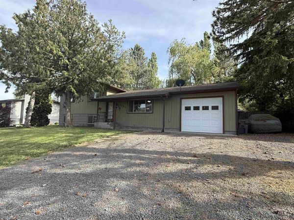 1007 Cedar Ave., Moscow, ID 83843