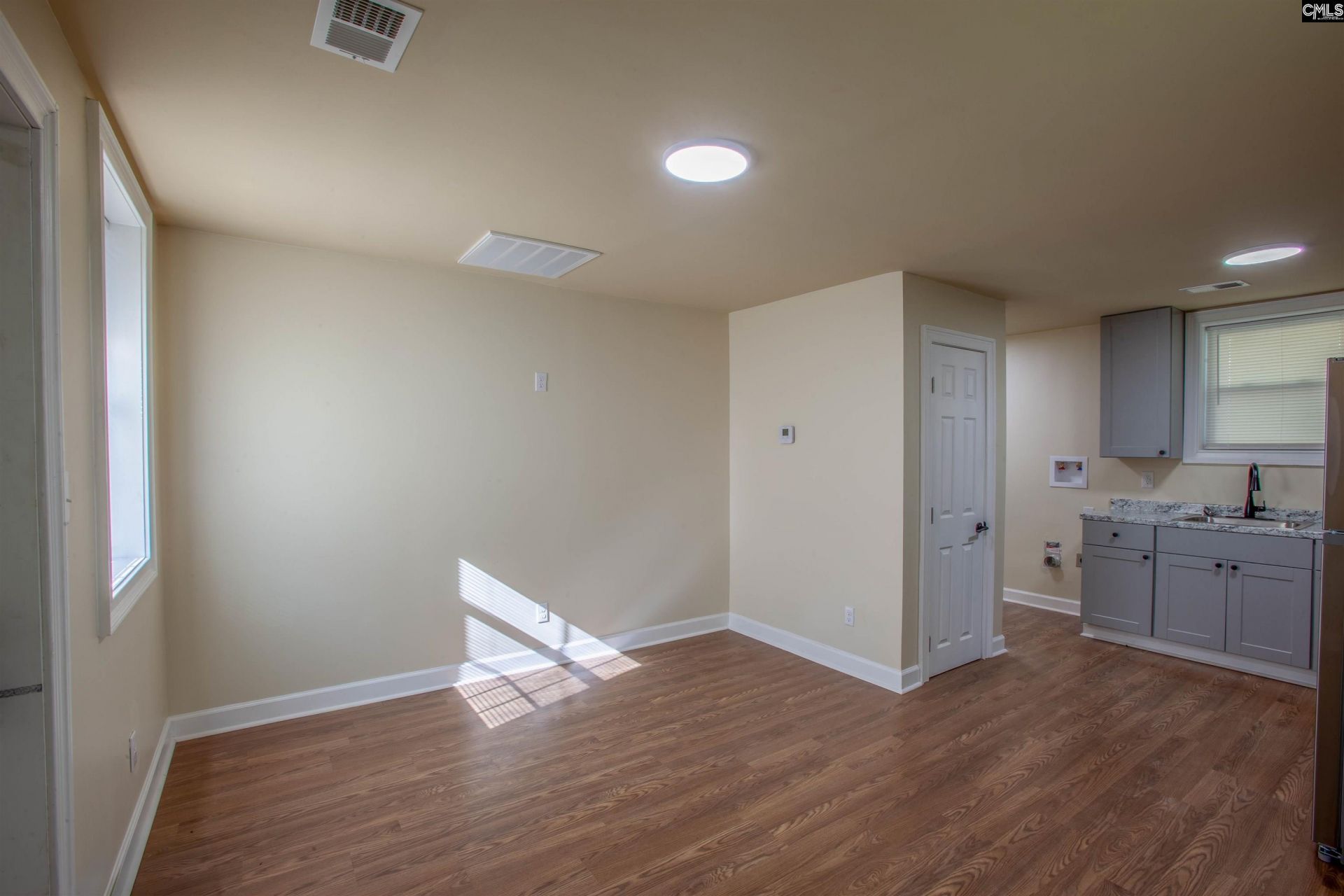 2119 Mercer Street  Photo 8