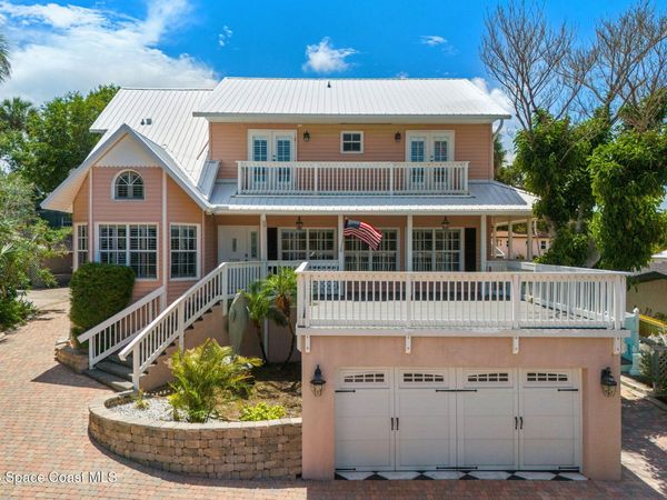 2705 N Indian River Drive, Cocoa, FL 32922