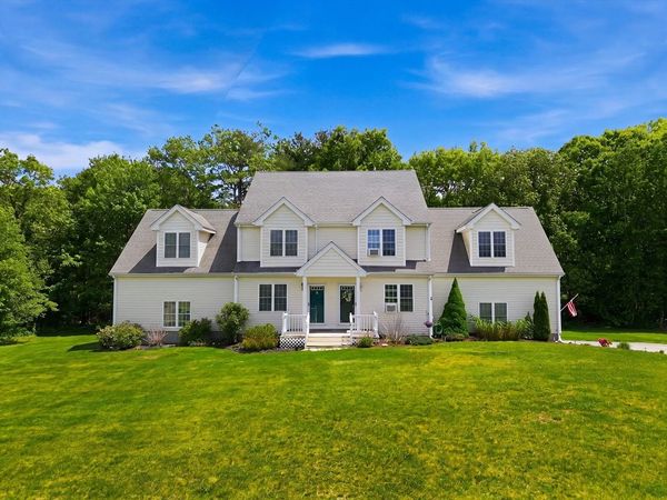 3 Henry Marsh Rd, Unit B, Oxford, MA 01540