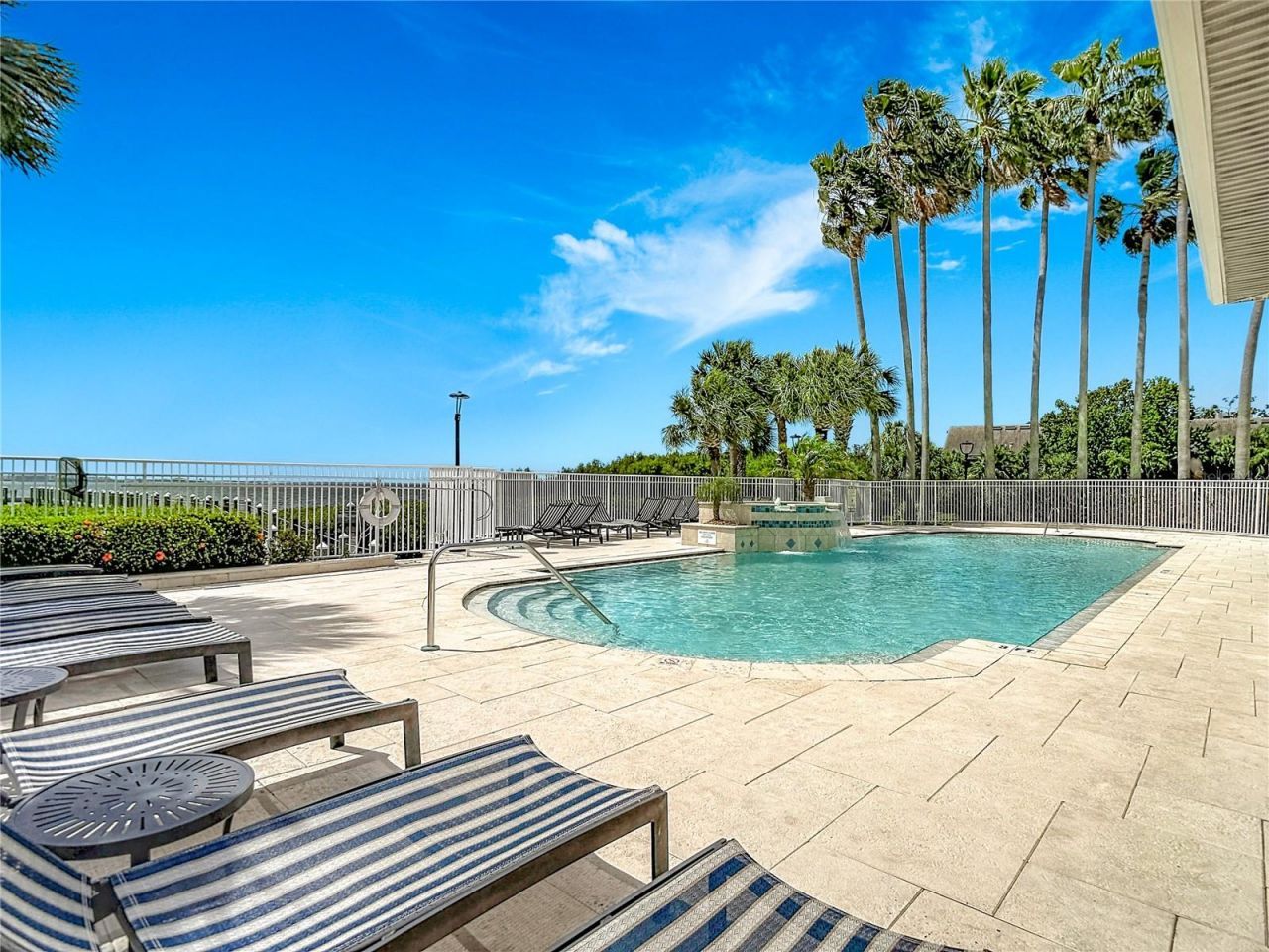 5308 Bay Club Circle, Unit 5308, Tampa, FL 33607 Photo