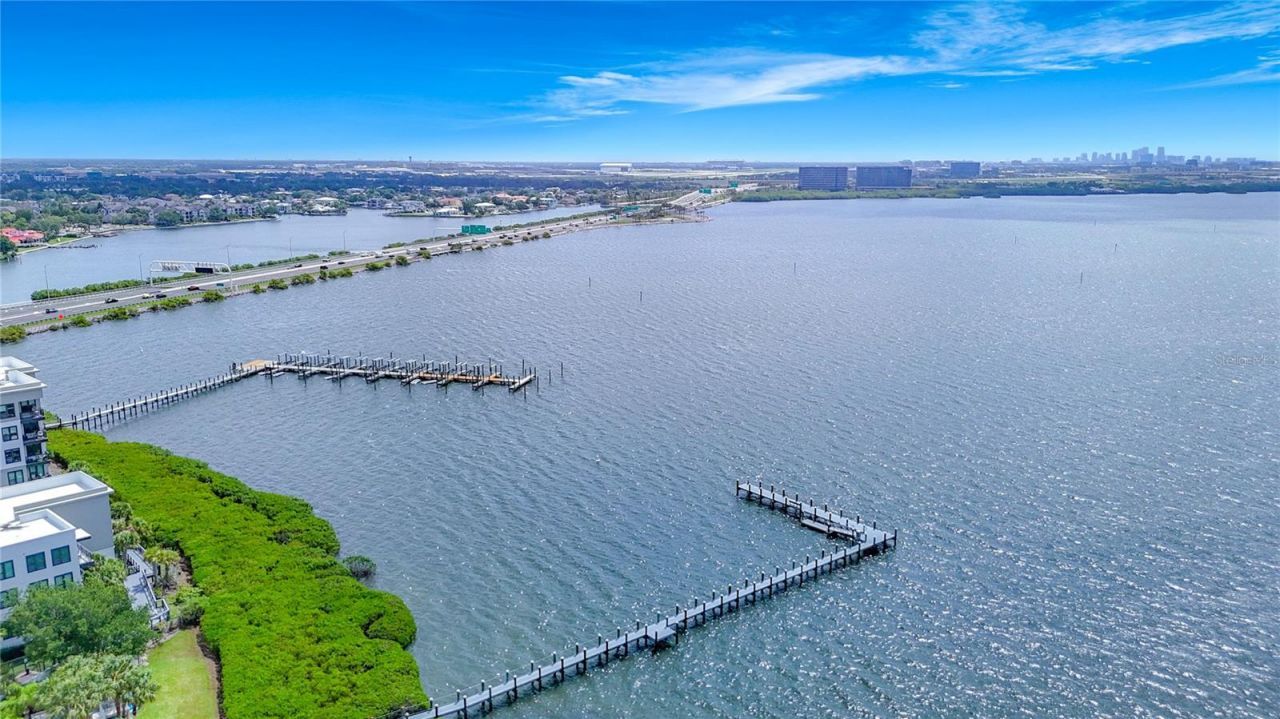 5308 Bay Club Circle, Unit 5308, Tampa, FL 33607 Photo
