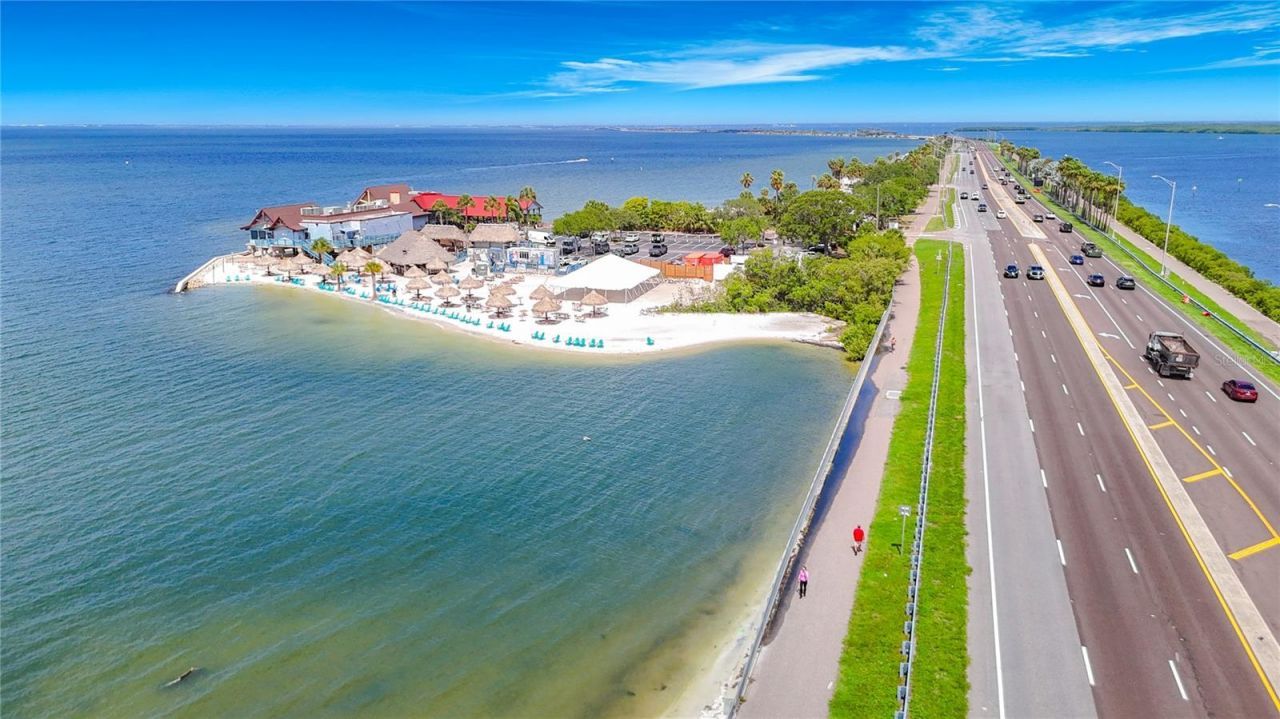5308 Bay Club Circle, Unit 5308, Tampa, FL 33607 Photo