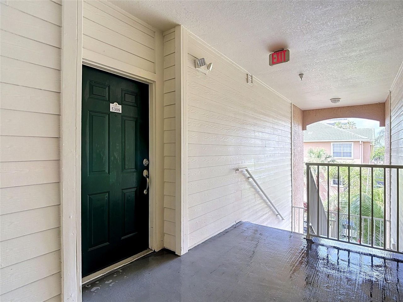 5308 Bay Club Circle, Unit 5308, Tampa, FL 33607 Photo