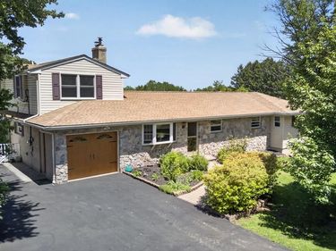 1433 FLINT HILL ROAD, COOPERSBURG, PA 18036