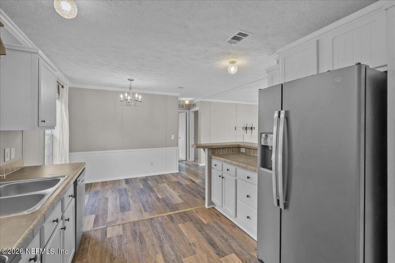 127 Red Oak Lane, Hollister, FL 32147 Photo