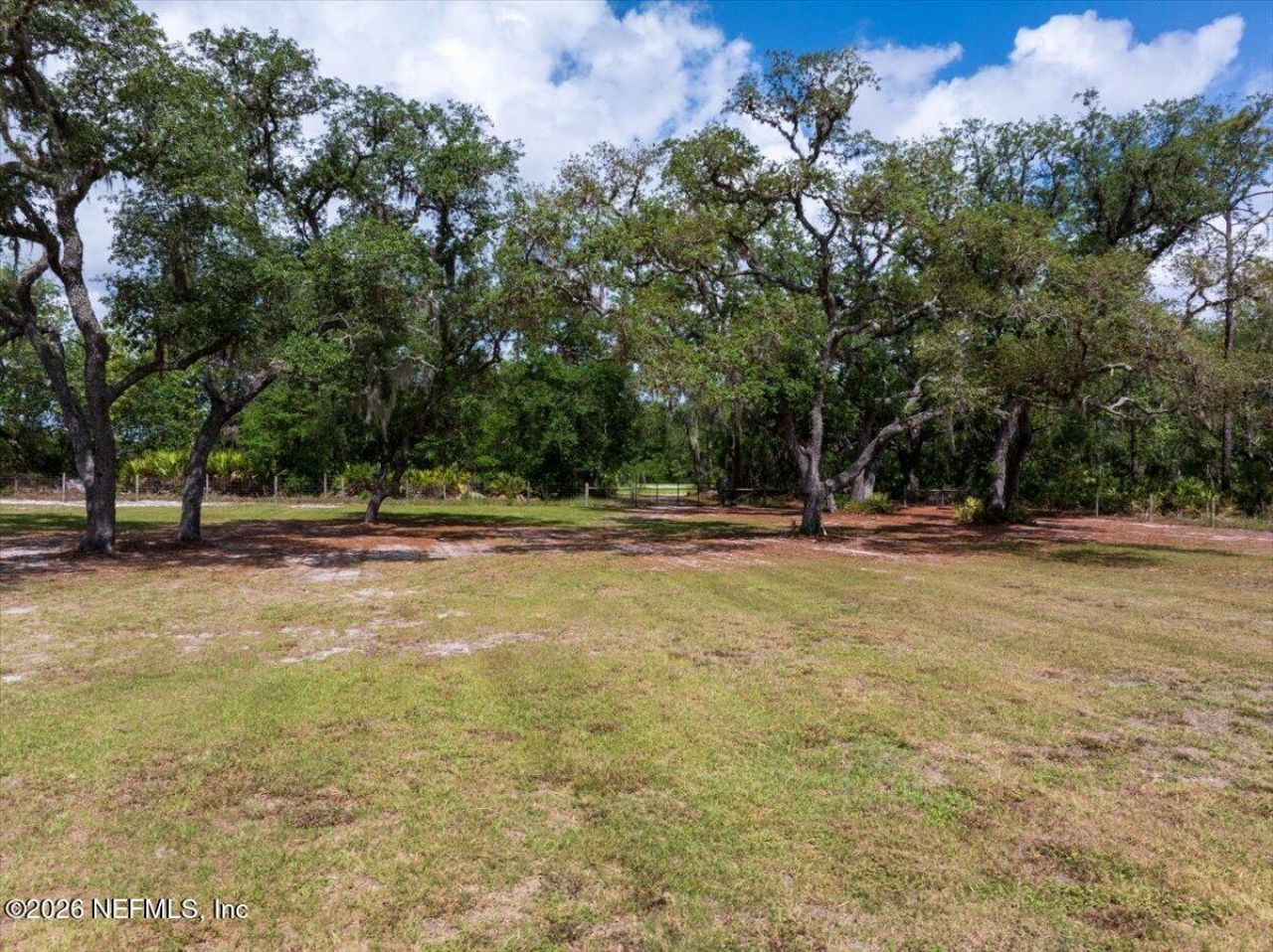 127 Red Oak Lane, Hollister, FL 32147 Photo
