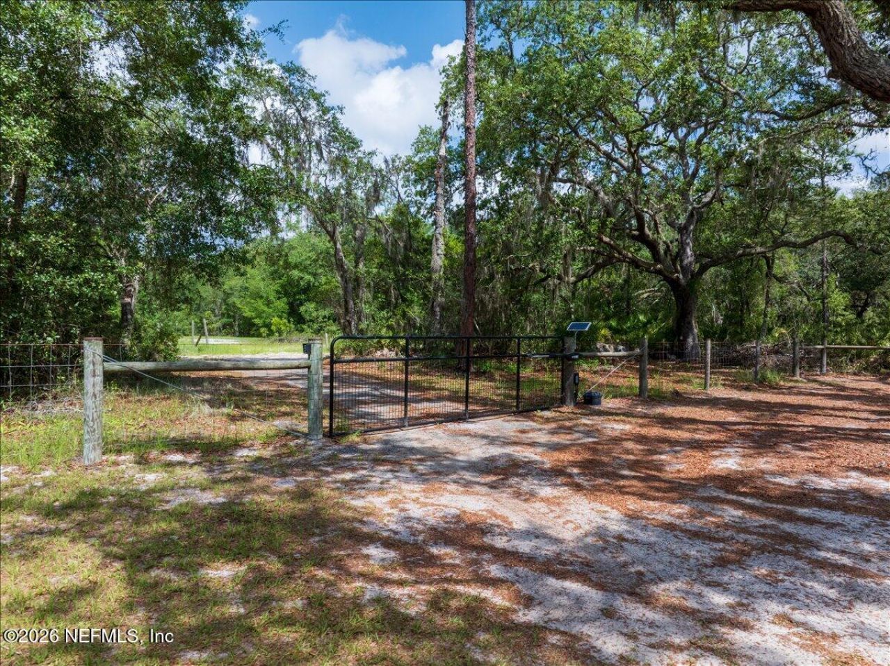 127 Red Oak Lane, Hollister, FL 32147 Photo