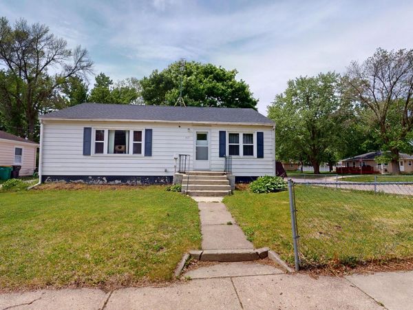 917 Valley Avenue, Albert Lea, MN 56007