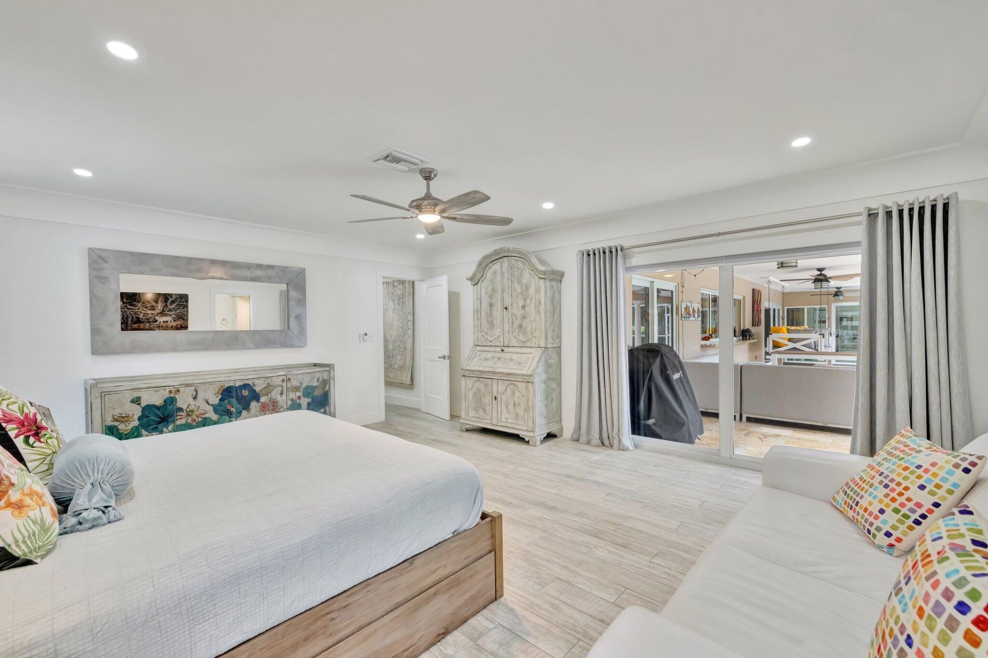 9010 S Lake Dasha Drive, Plantation, FL 33324 Photo