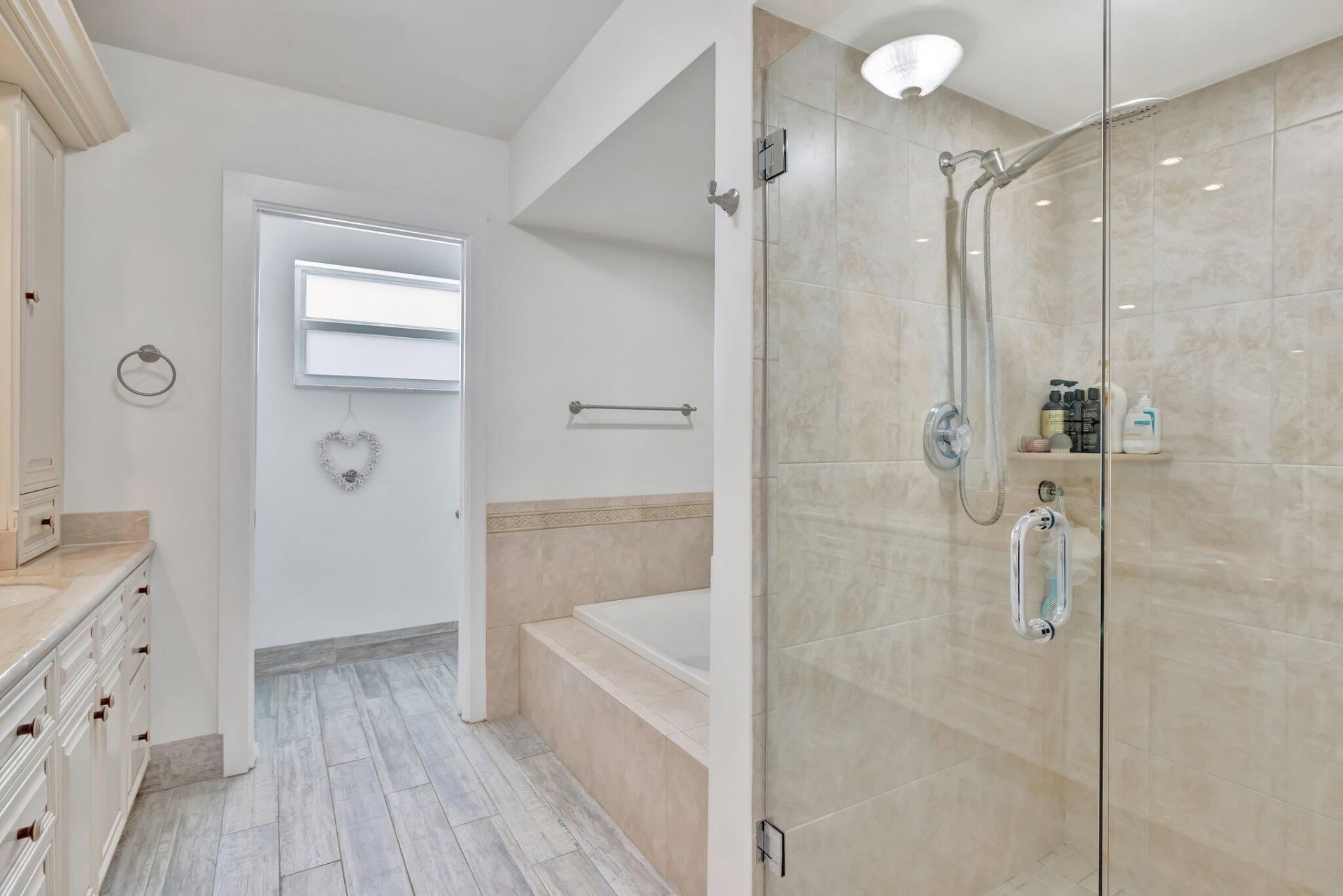 9010 S Lake Dasha Drive, Plantation, FL 33324 Photo