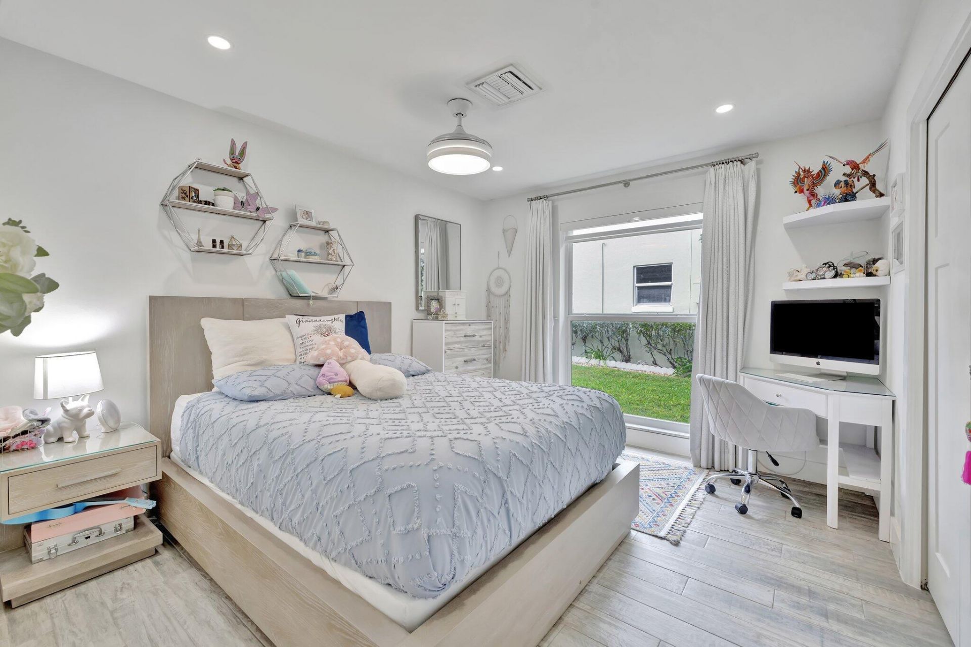 9010 S Lake Dasha Drive, Plantation, FL 33324 Photo