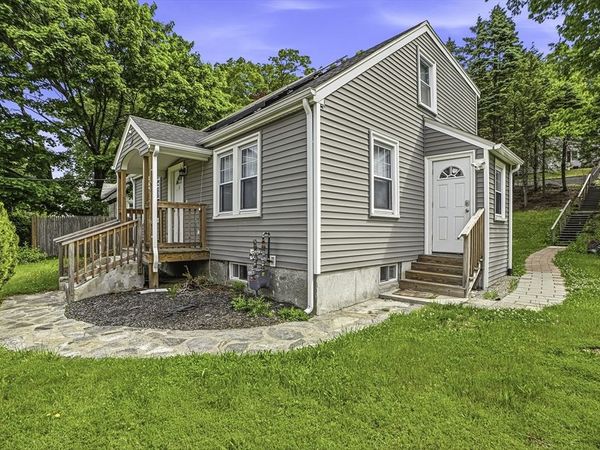 39 Pinehurst, Auburn, MA 01501