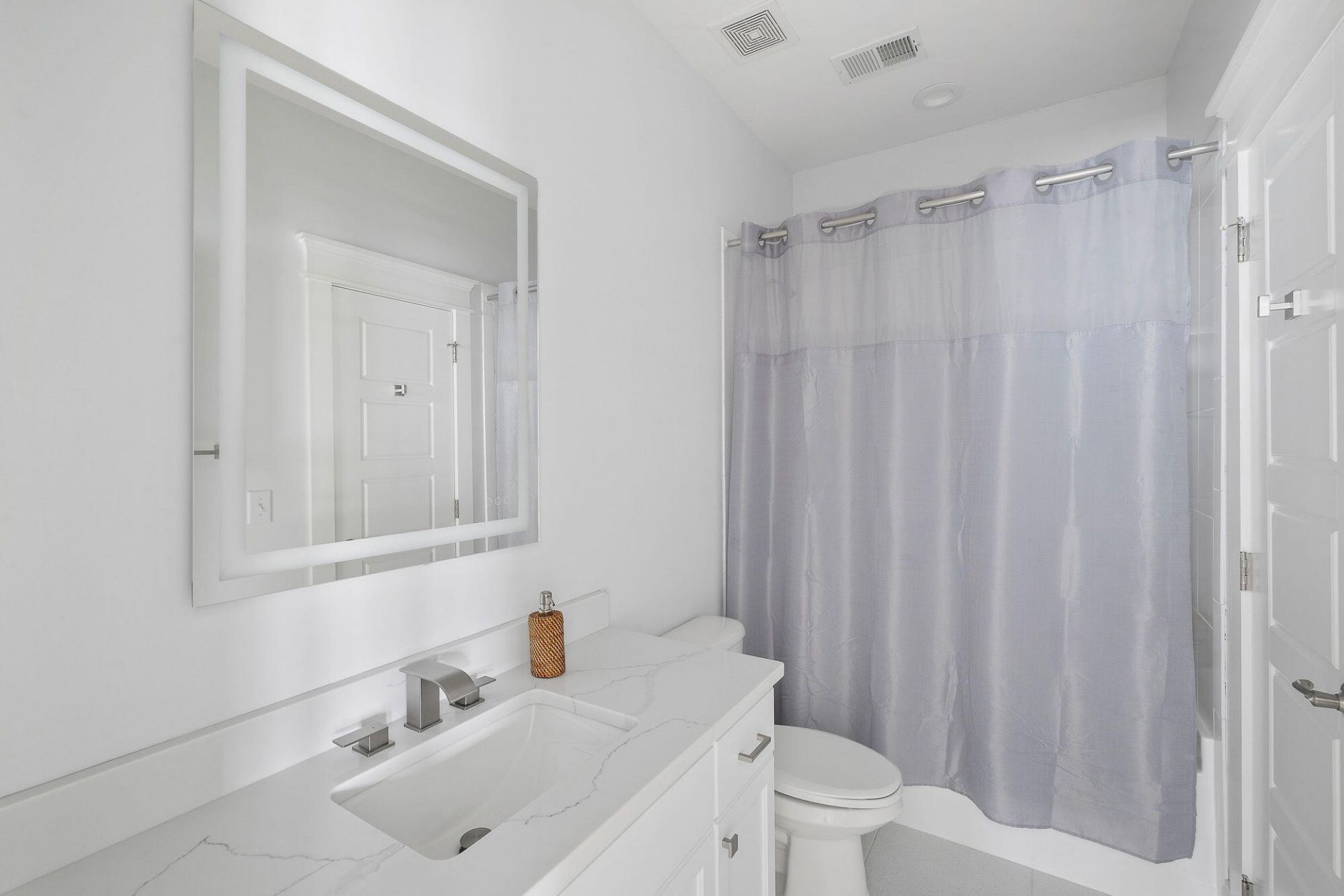 2648 Augustus Street Photo 38