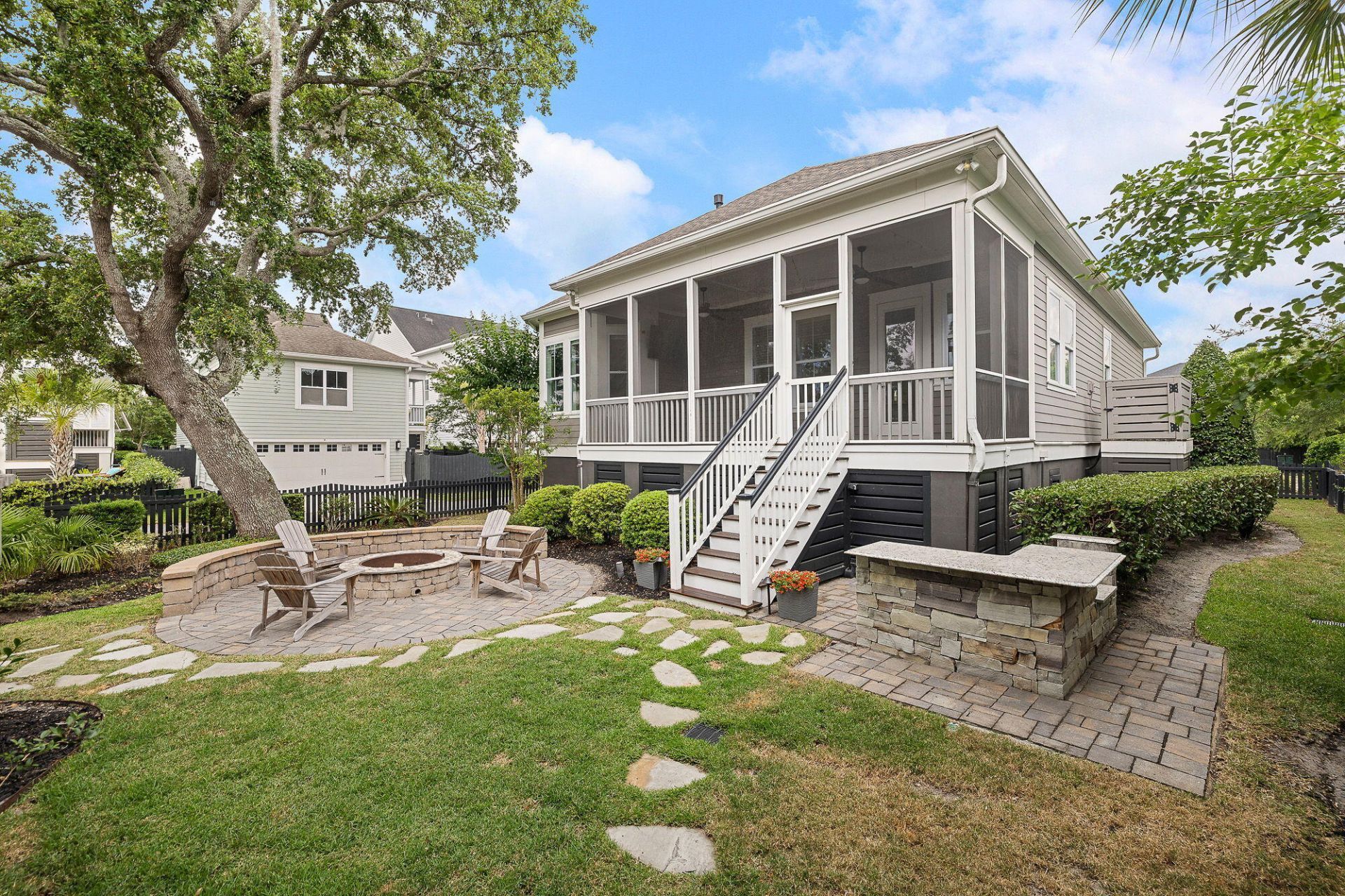 2648 Augustus Street Photo 43