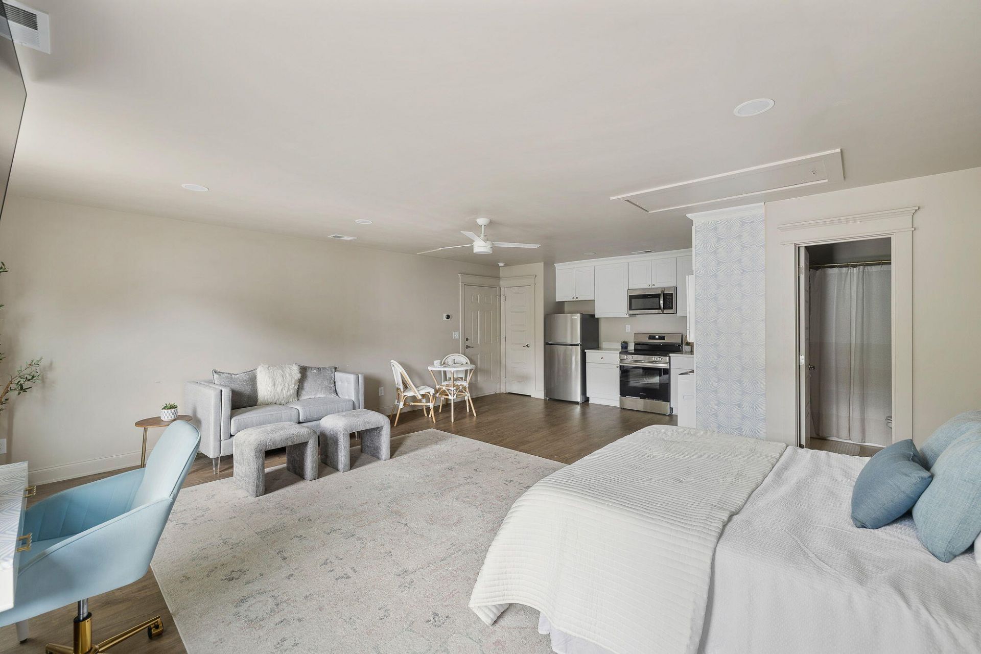 2648 Augustus Street Photo 46