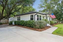4 Ellen Avenue photo 4