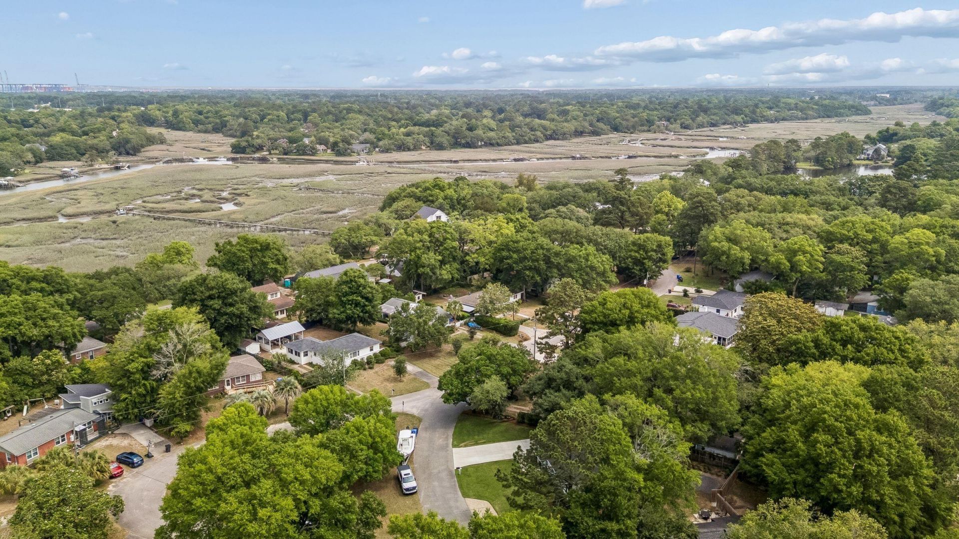 4 Ellen Avenue Photo 31