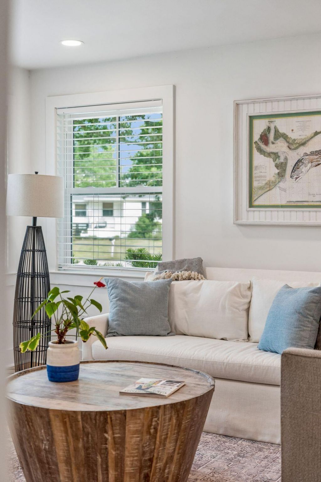 4 Ellen Avenue Photo 7