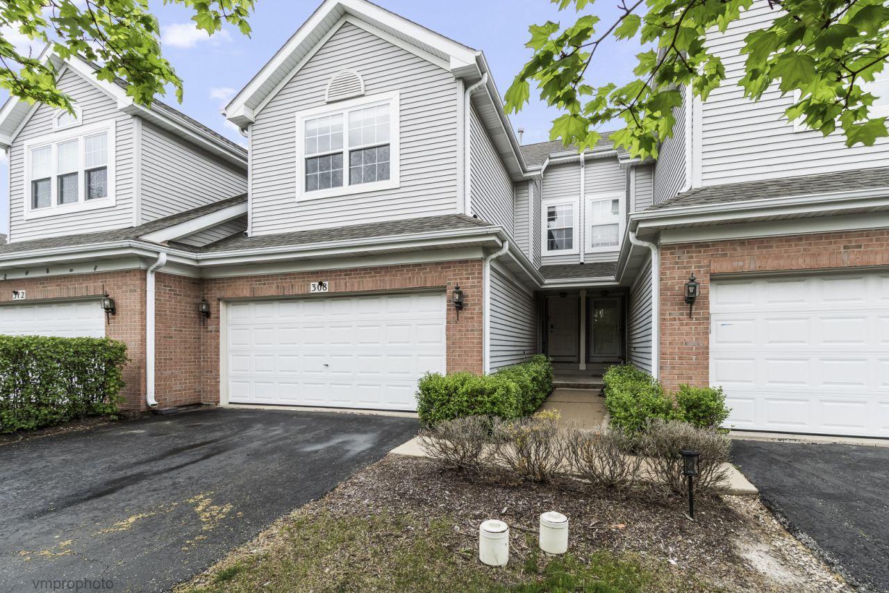 308 Lunt Avenue , Schaumburg, IL 60193
