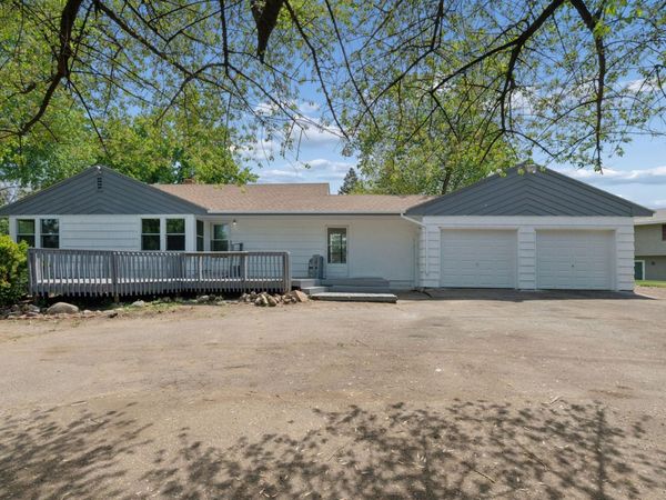 3280 Dodd Road, Eagan, MN 55121