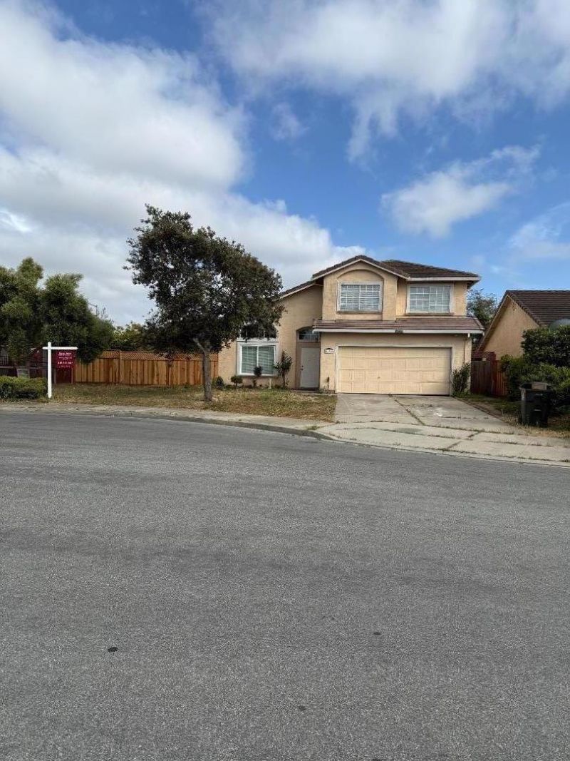 1380 Mazatlan Street, Salinas, CA 93905 Main Photo