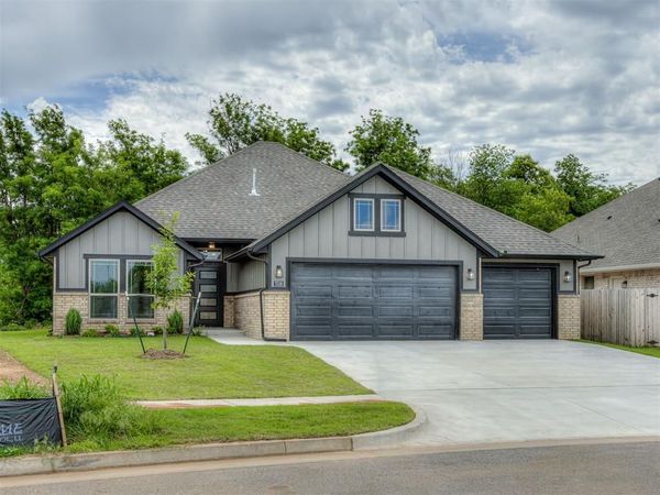 7516 Three Woods Lane, Yukon, OK 73099