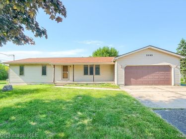 5495 E Coldwater Road, Genesee Twp, MI 48506