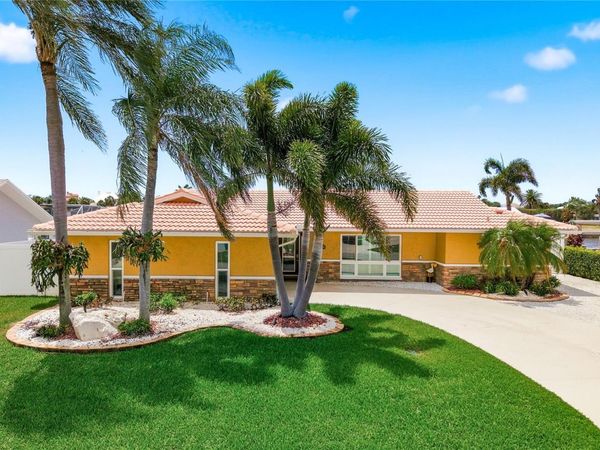 5351 PILOTS PLACE , NEW PORT RICHEY, FL 34652
