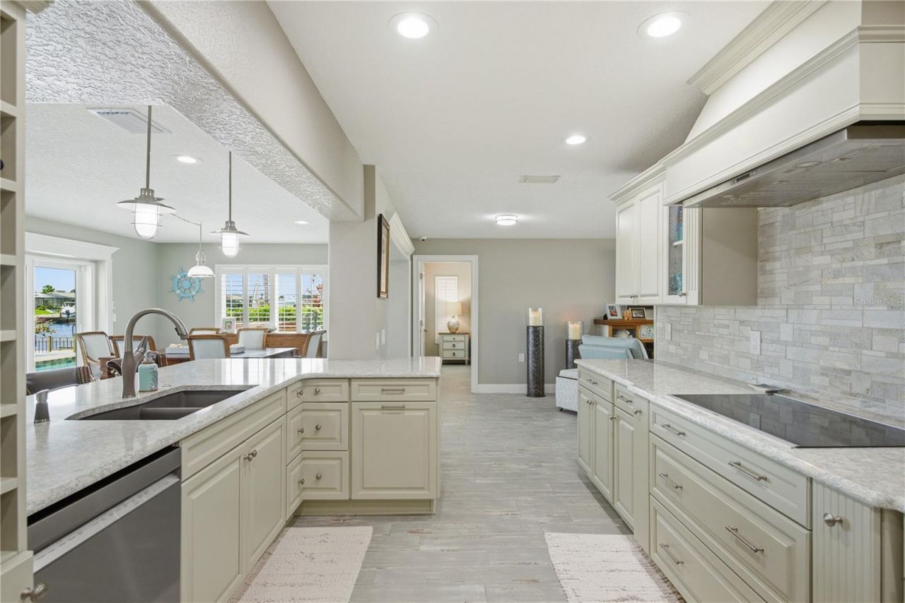5351 Pilots Place, New Port Richey, FL 34652 Photo